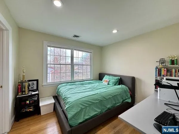 $4,900 | 44 Columbus Drive, Unit A, Tenafly, NJ 07670