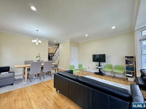 $4,900 | 44 Columbus Drive, Unit A, Tenafly, NJ 07670