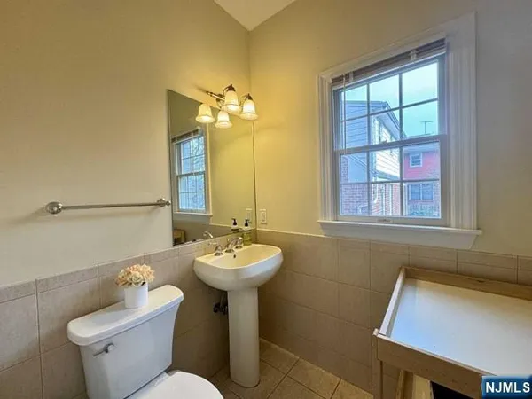 $4,900 | 44 Columbus Drive, Unit A, Tenafly, NJ 07670