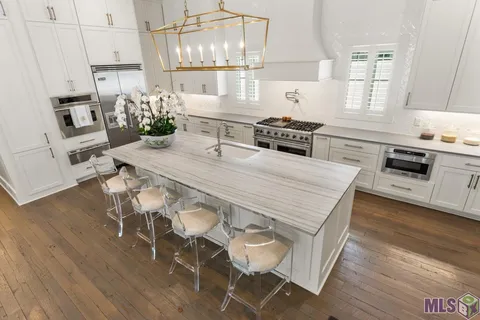 $1,179,000 | 11526 Cypress Barn Drive, Baton Rouge, LA 70810