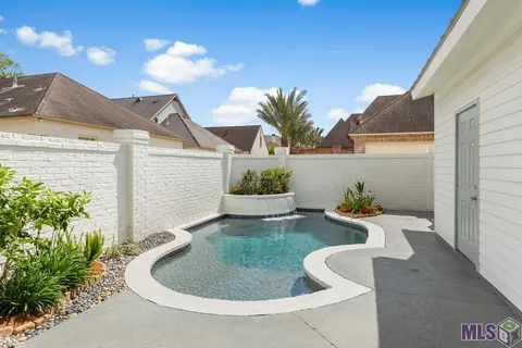 $1,179,000 | 11526 Cypress Barn Drive, Baton Rouge, LA 70810