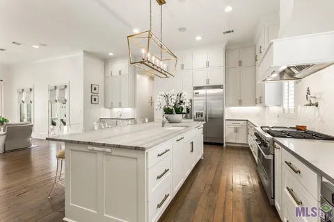 $1,179,000 | 11526 Cypress Barn Drive, Baton Rouge, LA 70810