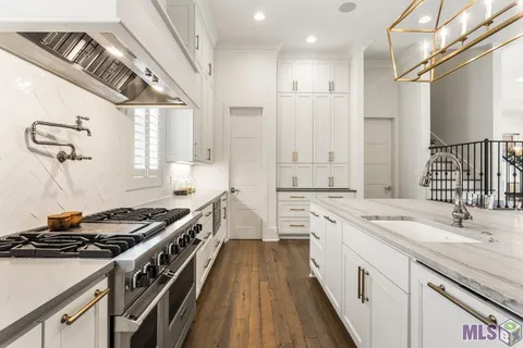 $1,179,000 | 11526 Cypress Barn Drive, Baton Rouge, LA 70810