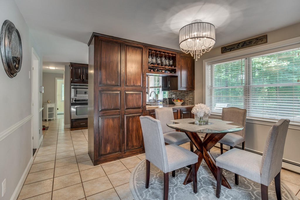 34 Alexandra Road Lynnfield, MA 01940 - Photo 14 of 30 Gallery Image 14