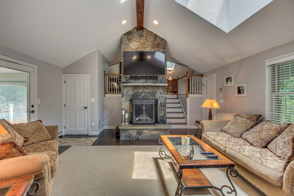 34 Alexandra Road Lynnfield, MA 01940 - Photo 15 of 30 Gallery Image 15