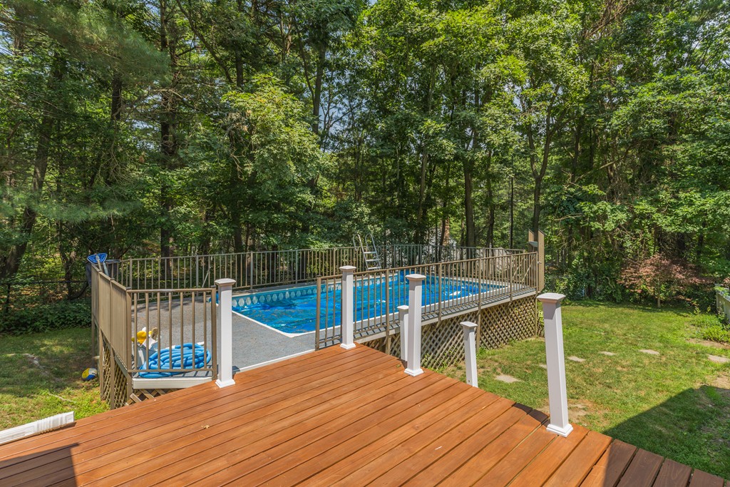 34 Alexandra Road Lynnfield, MA 01940 - Photo 28 of 30 Gallery Image 28