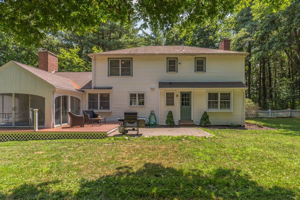 34 Alexandra Road Lynnfield, MA 01940 - Photo 30 of 30 Gallery Image 30