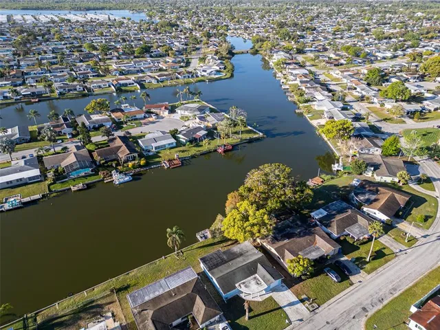 $315,000 | 3814 Sunray Drive, Holiday, FL 34691