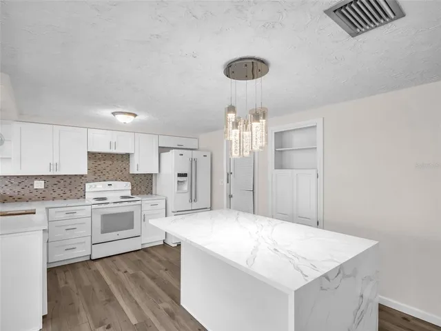 $315,000 | 3814 Sunray Drive, Holiday, FL 34691