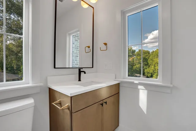 $1,029,000 | 605 B American Road, Nashville, TN 37209