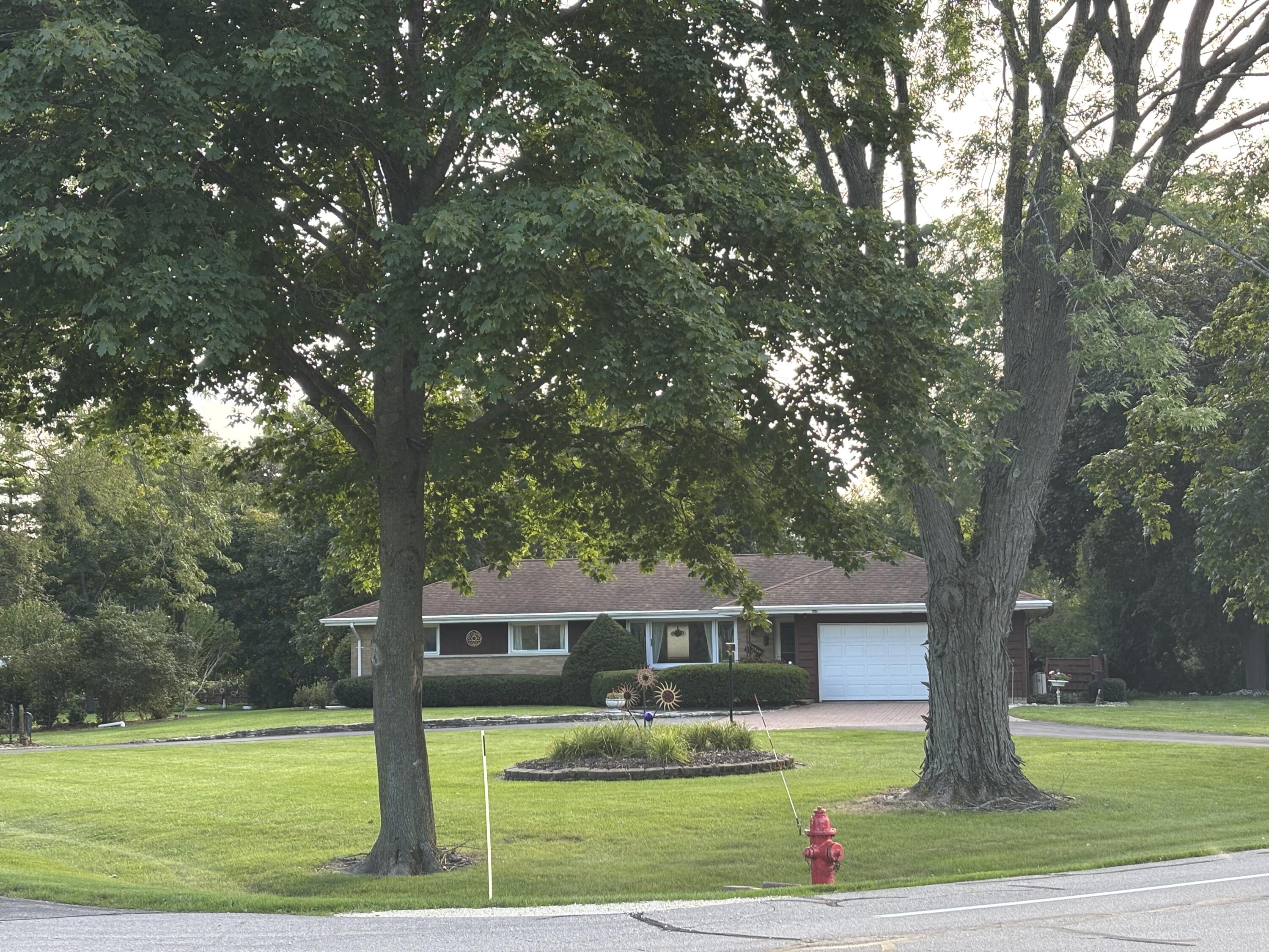 1701 West Donges Bay Road Mequon, WI 53092 - Photo 1 of 29 Street View Front