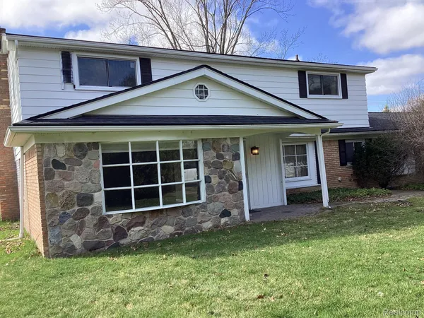 $2,900 | 4747 Quarton Road, Bloomfield Hills, MI 48301