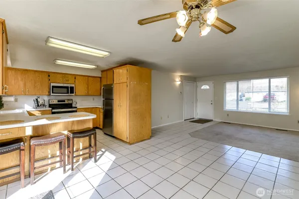$579,950 | 8520 Woodland Avenue East, Puyallup, WA 98371