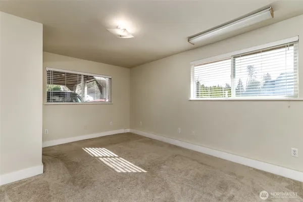 $579,950 | 8520 Woodland Avenue East, Puyallup, WA 98371