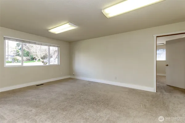 $579,950 | 8520 Woodland Avenue East, Puyallup, WA 98371