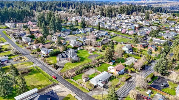 $579,950 | 8520 Woodland Avenue East, Puyallup, WA 98371