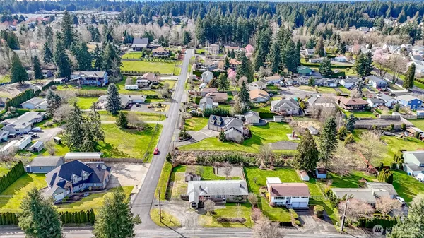 $579,950 | 8520 Woodland Avenue East, Puyallup, WA 98371