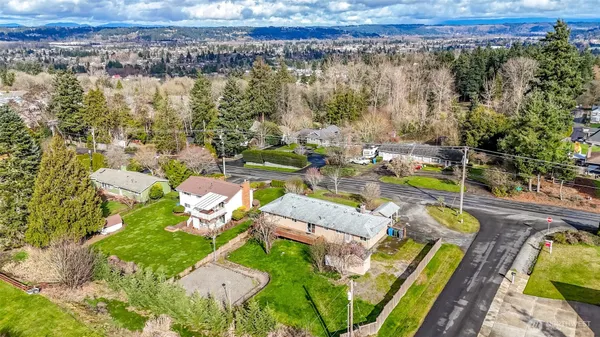 $579,950 | 8520 Woodland Avenue East, Puyallup, WA 98371