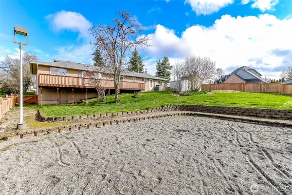 $579,950 | 8520 Woodland Avenue East, Puyallup, WA 98371