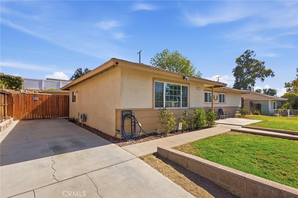 8476 Colorado Riverside, CA 92504 - Photo 2 of 52 Gallery Image 2