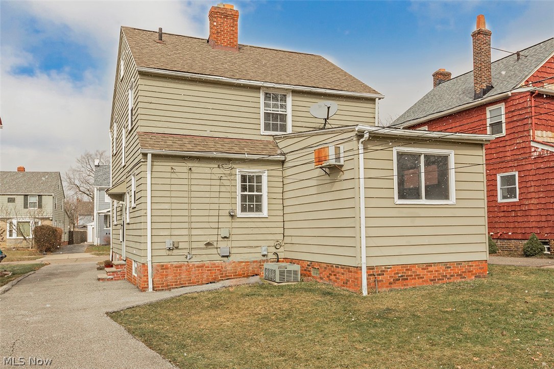 3548 Nordway Road Cleveland Heights, OH 44118 - Photo 3 of 35