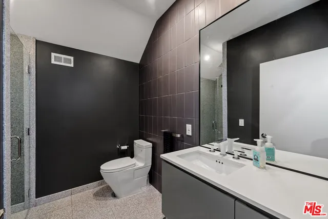 $4,900,000 | 4411 Roma Court, Marina del Rey, CA 90292