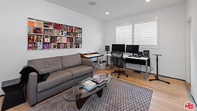 $4,900,000 | 4411 Roma Court, Marina del Rey, CA 90292