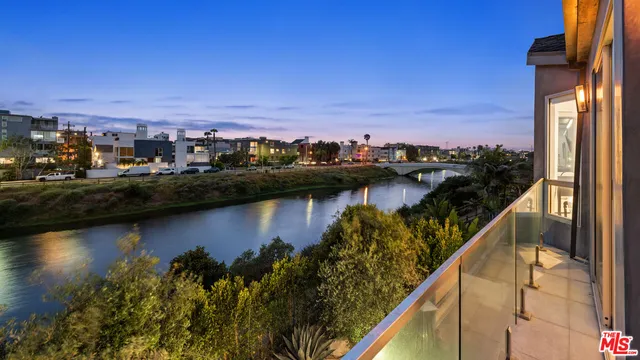 $4,900,000 | 4411 Roma Court, Marina del Rey, CA 90292