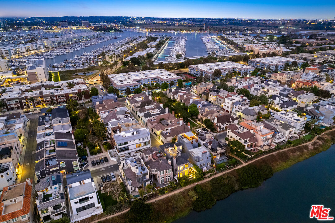 4411 Roma Court Marina del Rey, CA 90292 - Photo 41 of 50