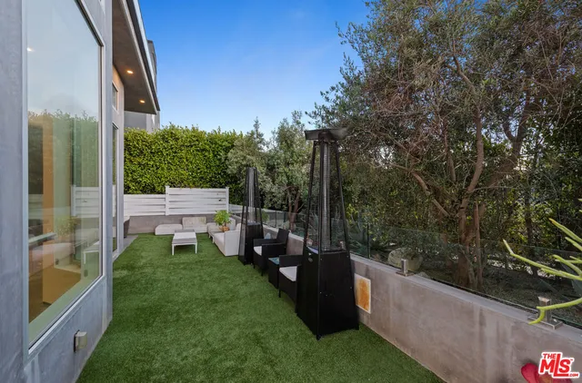 $4,900,000 | 4411 Roma Court, Marina del Rey, CA 90292