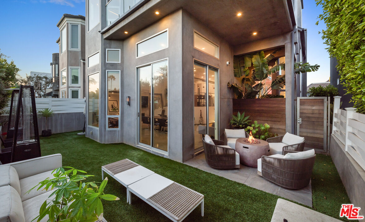 4411 Roma Court Marina del Rey, CA 90292 - Photo 47 of 50