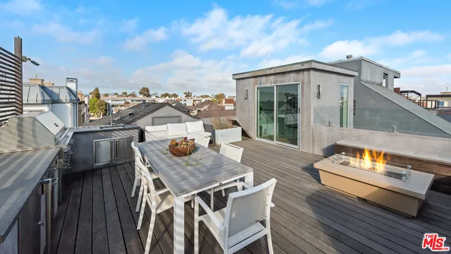 $4,900,000 | 4411 Roma Court, Marina del Rey, CA 90292