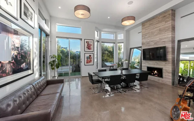 $4,900,000 | 4411 Roma Court, Marina del Rey, CA 90292