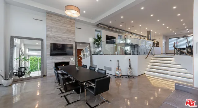 $4,900,000 | 4411 Roma Court, Marina del Rey, CA 90292