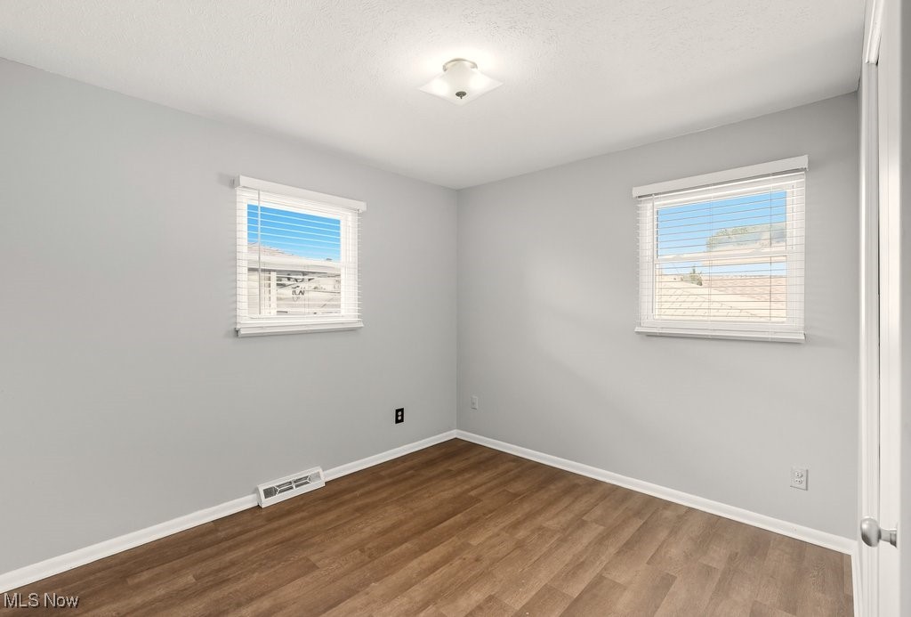 3416 Snow Road Cleveland, OH 44134 - Photo 14 of 38