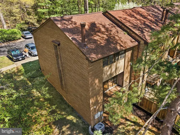 $635,000 | 2009 Headlands Circle, Reston, VA 20191