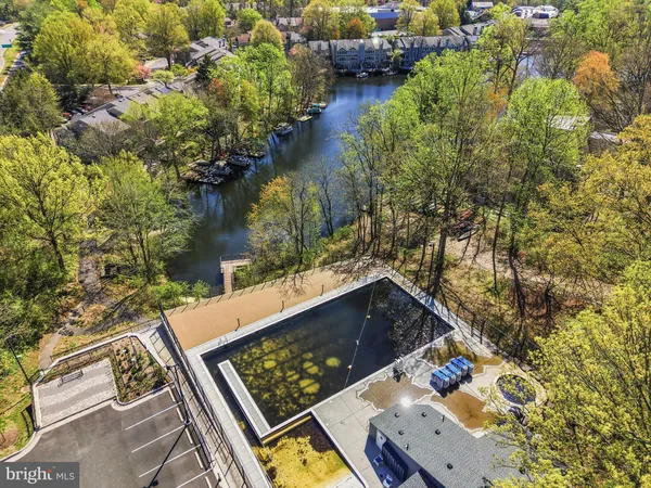 $635,000 | 2009 Headlands Circle, Reston, VA 20191