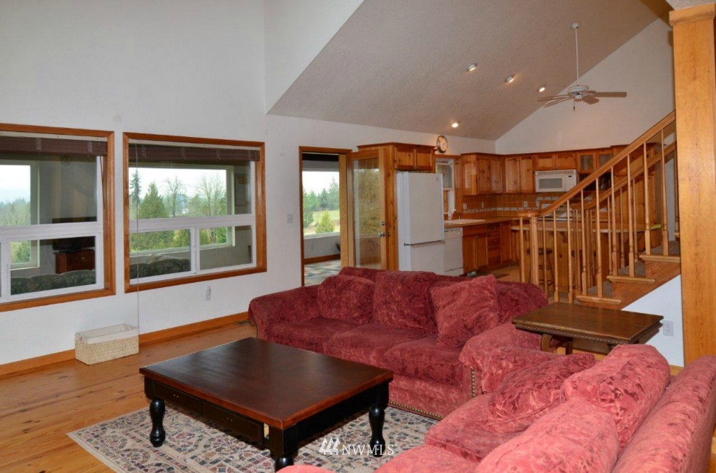 21147 Michigan Hill Road Southwest Rochester, WA 98579 - Photo 8 of 15