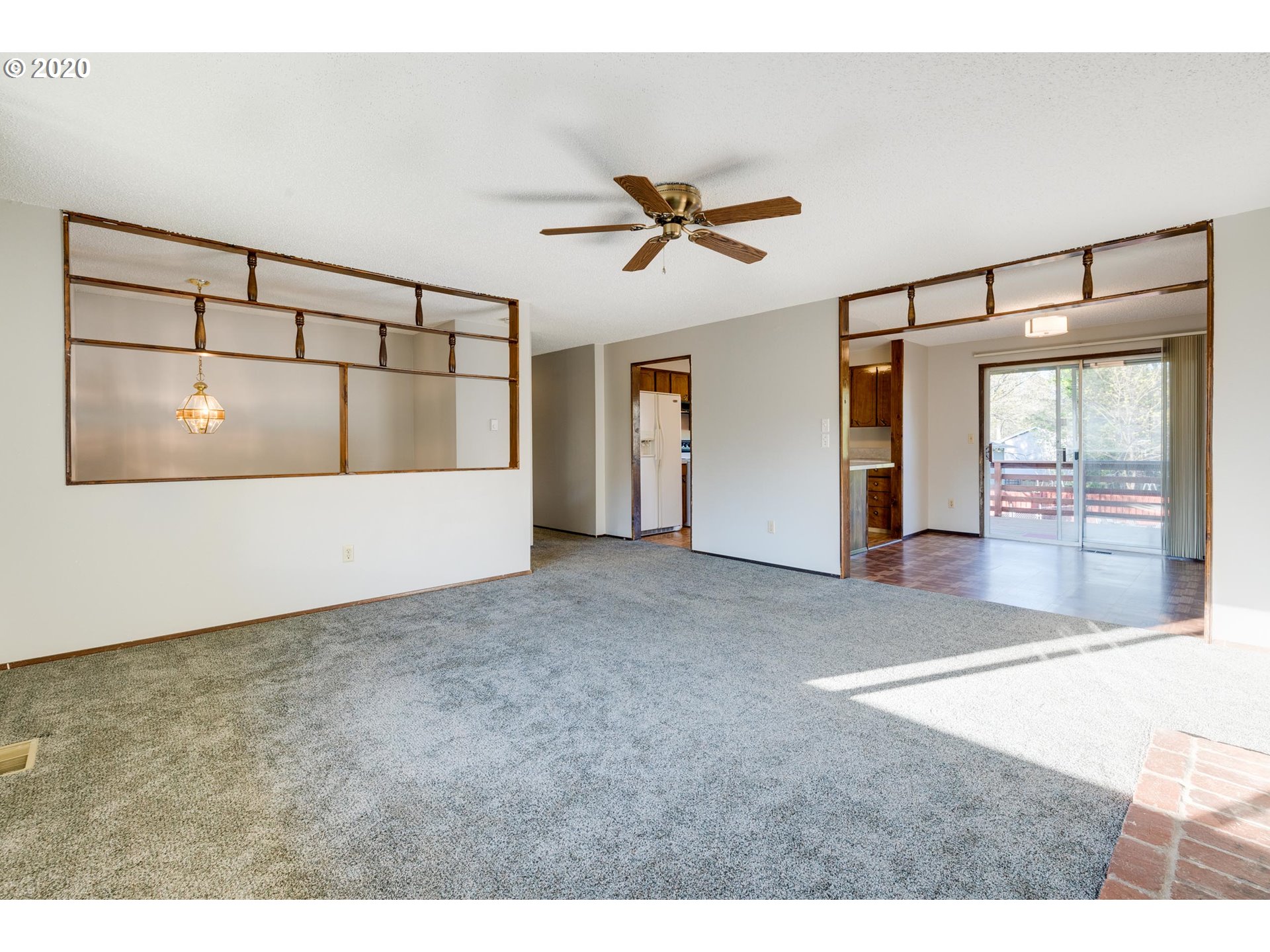 555 Southwest 6th Street Gresham, OR 97080 - Photo 5 of 31 Gallery Image 5
