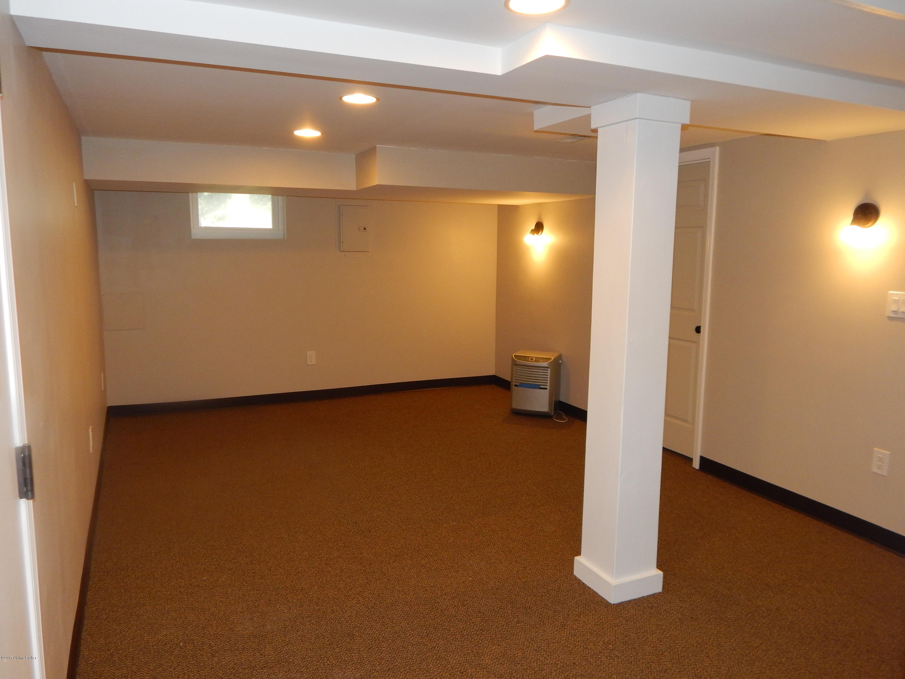 371 Ridgeway Avenue Louisville, KY 40207 - Photo 18 of 29 Lower level living room