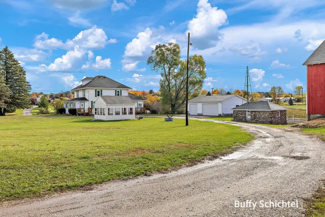 $365,000 | 20017 7 Mile Road, Reed City, MI 49677