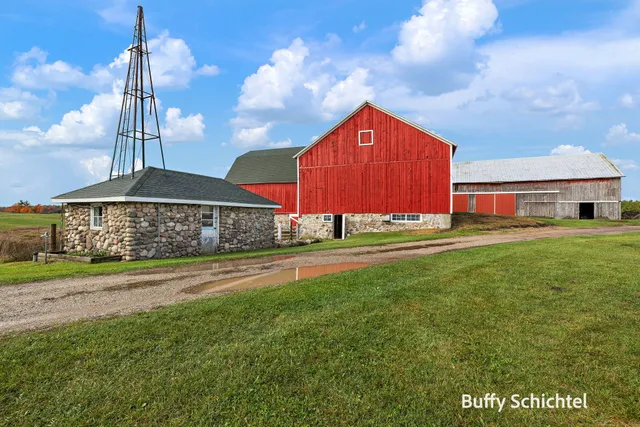 $365,000 | 20017 7 Mile Road, Reed City, MI 49677