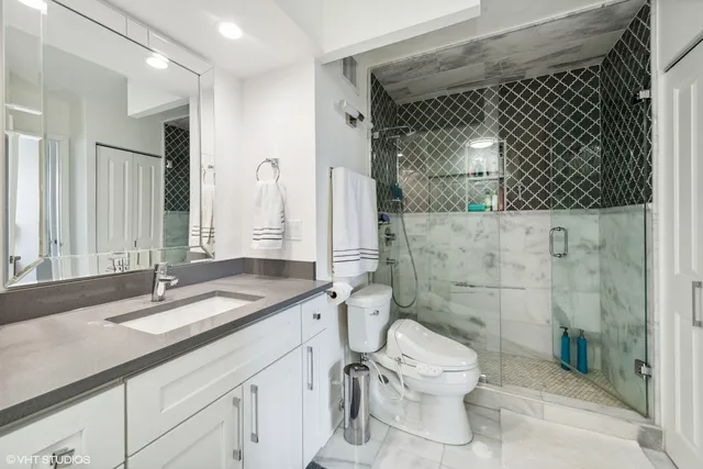 $485,000 | 260 East Chestnut Street, Unit 3204, Chicago, IL 60611