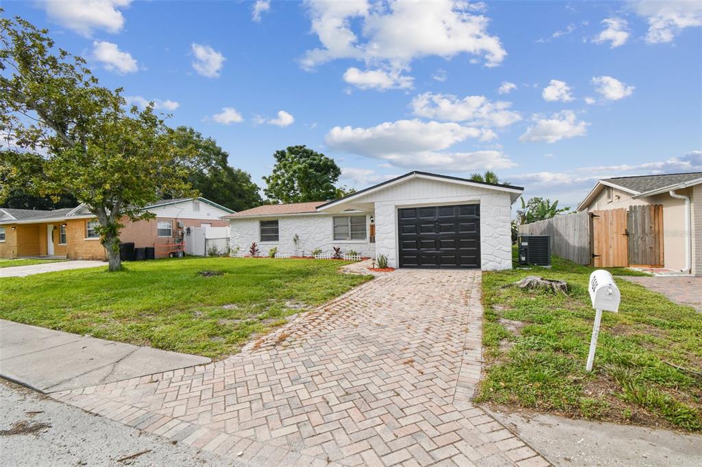 7020 Ivanhoe Drive Port Richey, FL 34668 - Photo 2 of 72 Gallery Image 2