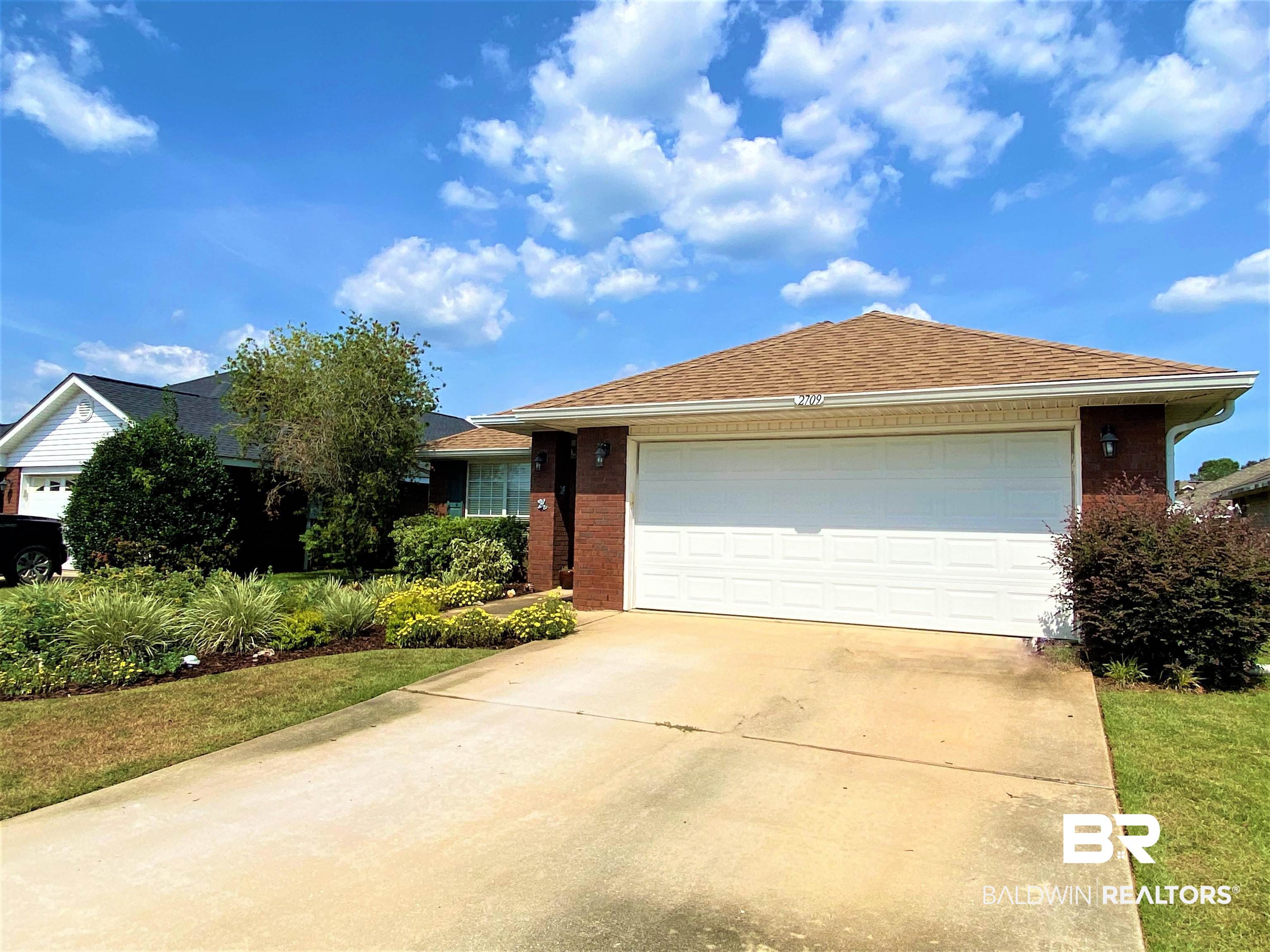 2709 Hampton Park Circle Foley, AL 36535 - Photo 3 of 45