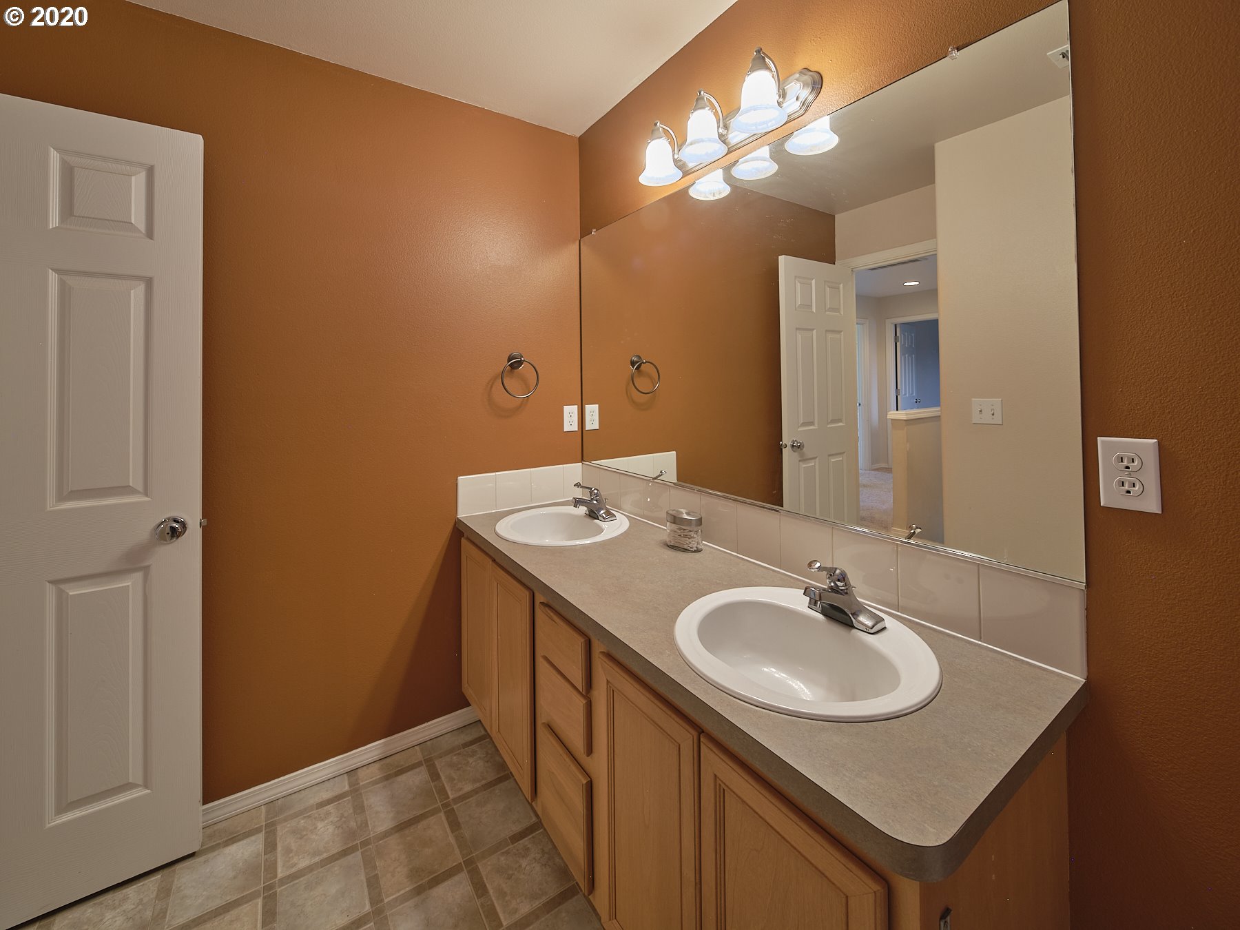 16703 Northeast 14th Avenue Ridgefield, WA 98642 - Photo 15 of 32