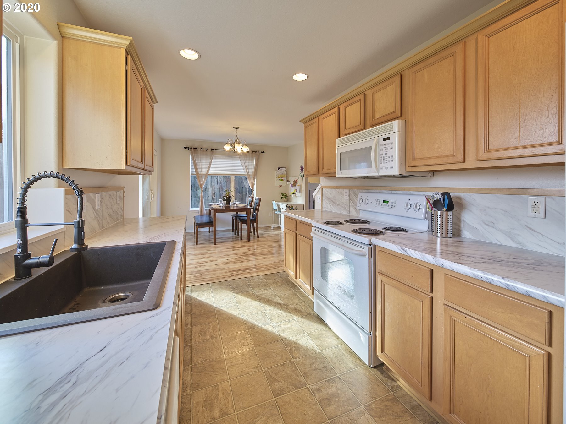 16703 Northeast 14th Avenue Ridgefield, WA 98642 - Photo 5 of 32