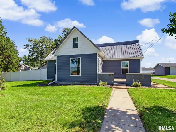 $245,900 | 1422 North 17th Street, Quincy, IL 62301