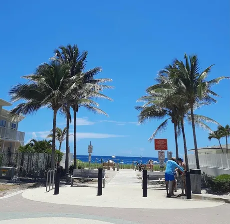 $2,400 | 3208 Southeast 11th Street, Unit 201, Pompano Beach, FL 33062