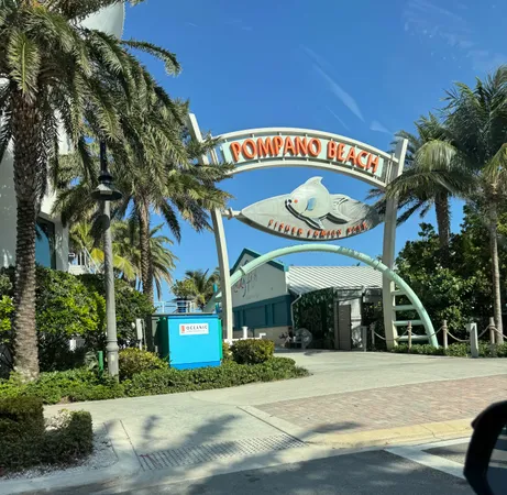 $2,400 | 3208 Southeast 11th Street, Unit 201, Pompano Beach, FL 33062